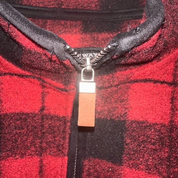 Men's Red and Black Plaid Half-Zip Jacket - Picture 4 of 6